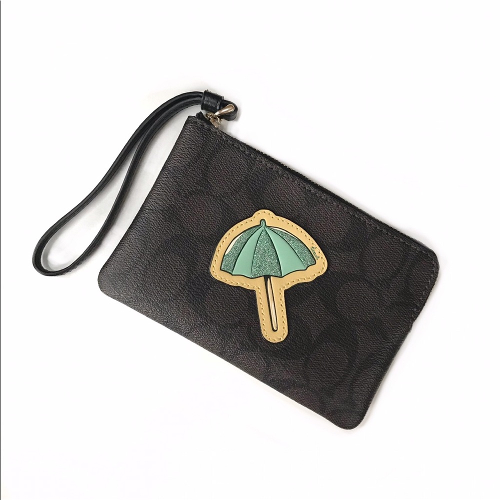 NWT Coach Signature Print Beach Wristlet